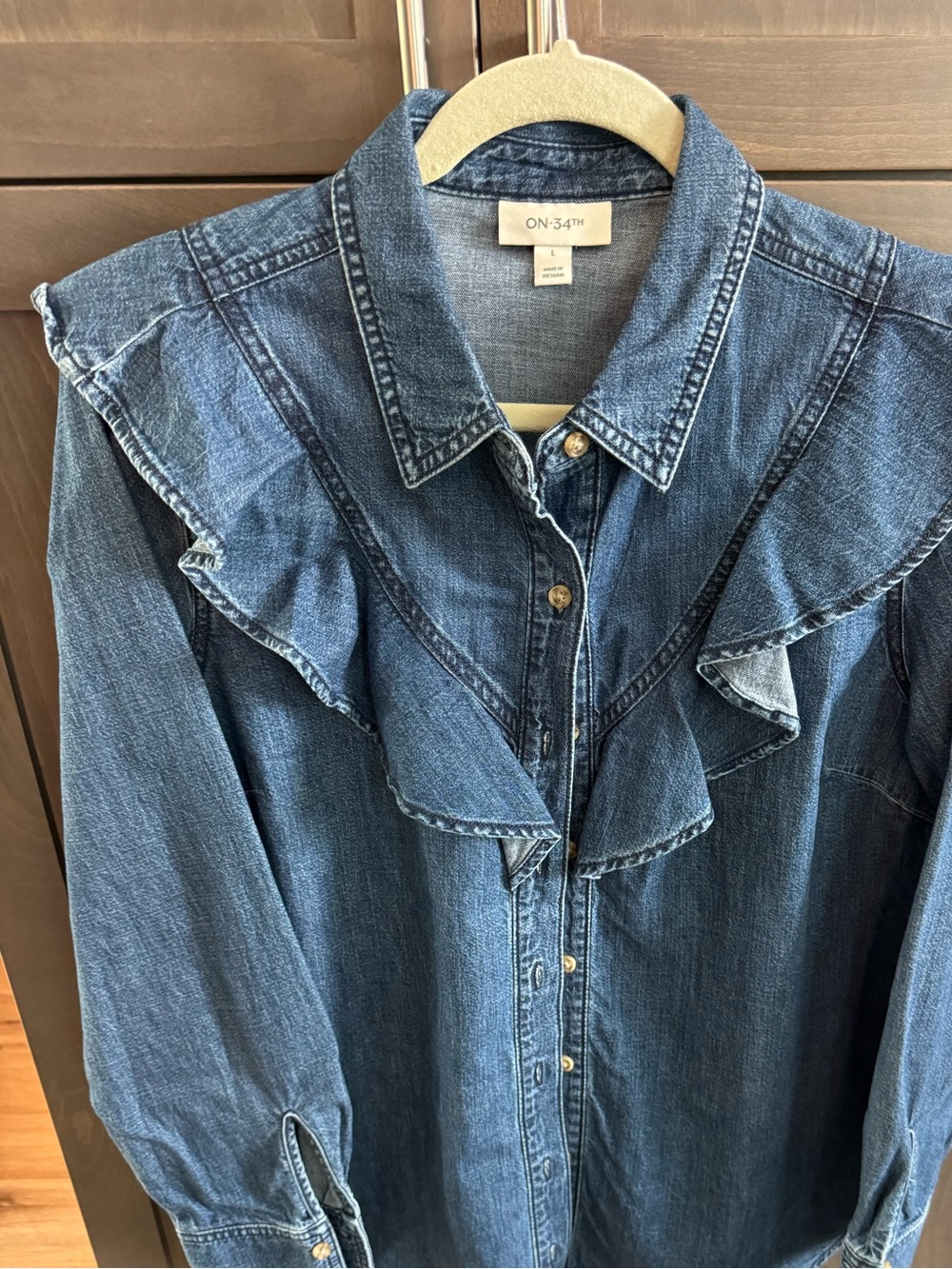 On 34th Women's Blue Denim Ruffle Button-Front Blouse